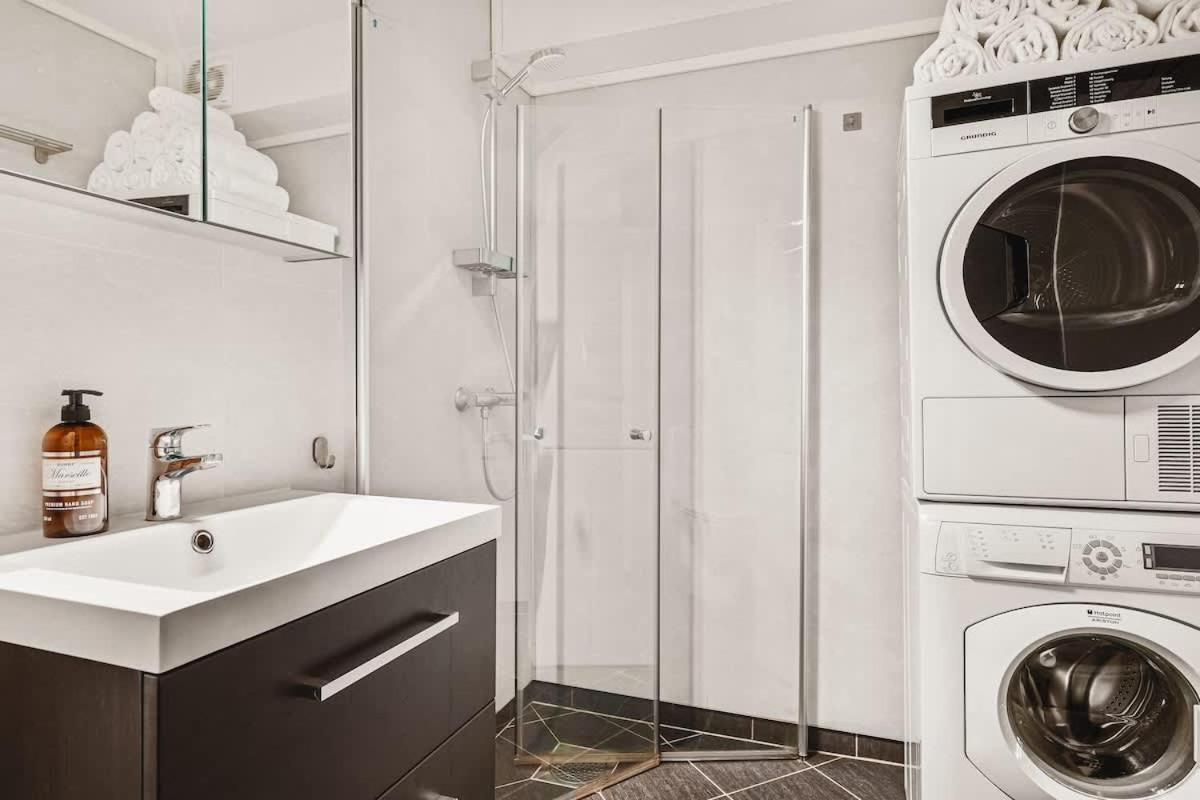 Dinbnb Apartments I Charming 3-Bedroom In The Heart Of The City Bergen Buitenkant foto